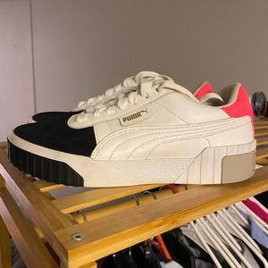 Puma Women's Size 7.5 Black Suede toe and hot pink Jada Shoe